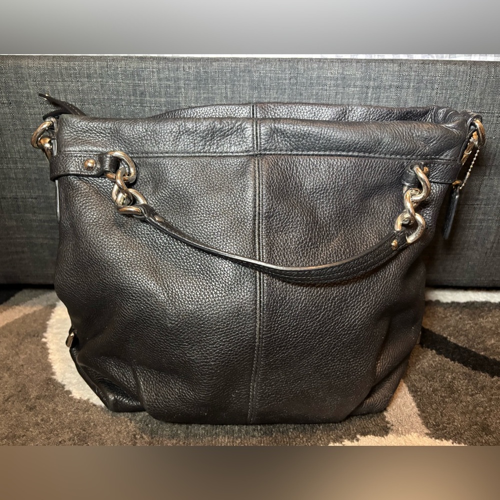 Coach Brooke black pebbled leather hobo shoulder bag
NoL1194-F17165